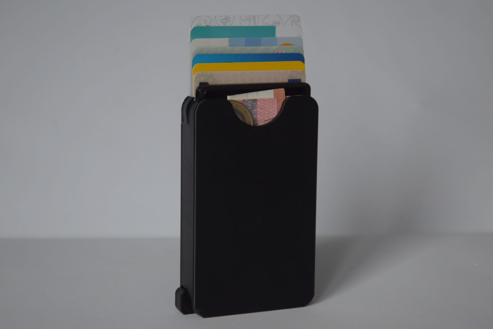 Slim card holder
